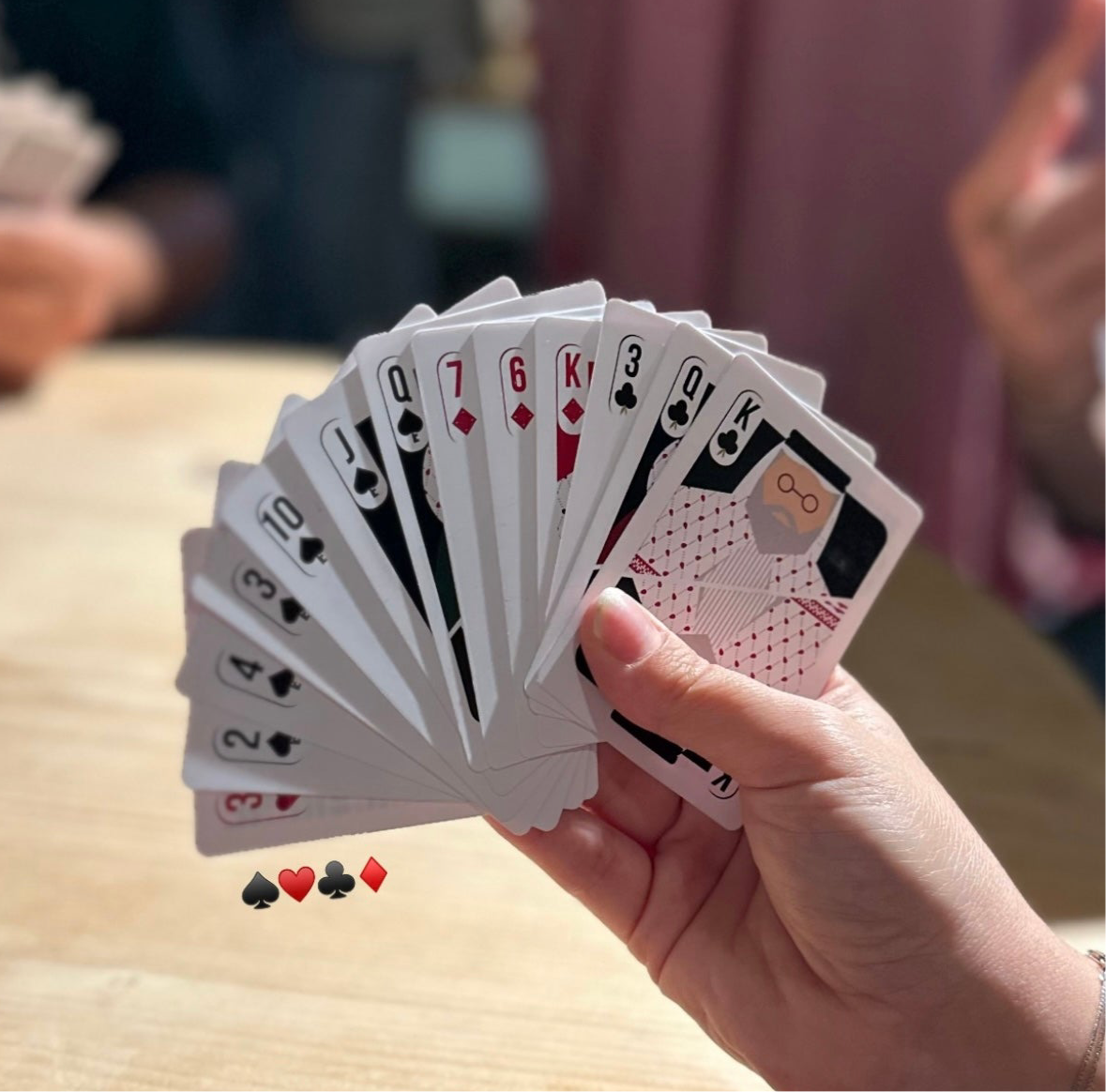 CARDS FOR SOLIDARITY | شَدّتنا بشِدّتنا